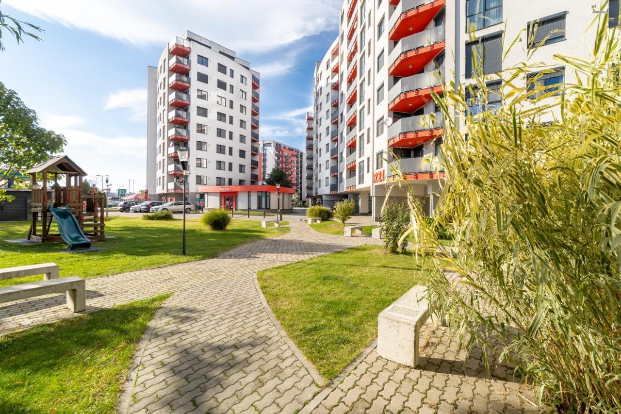 Ari Red Apartment In Complexul Ared Kaufland Arad Exterior photo